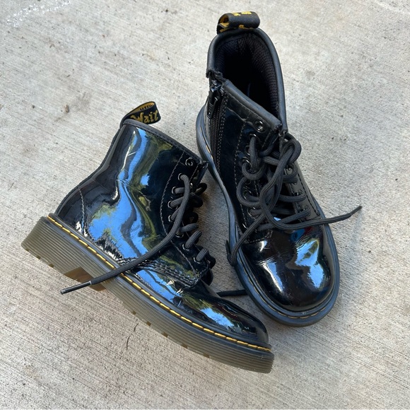Dr martens black patent leather lace up combat boots toddler 12 - Picture 4 of 8